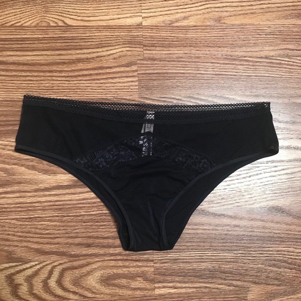 Victoria’s Secret Body By Victoria Hiphugger